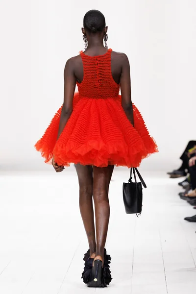 Look 40